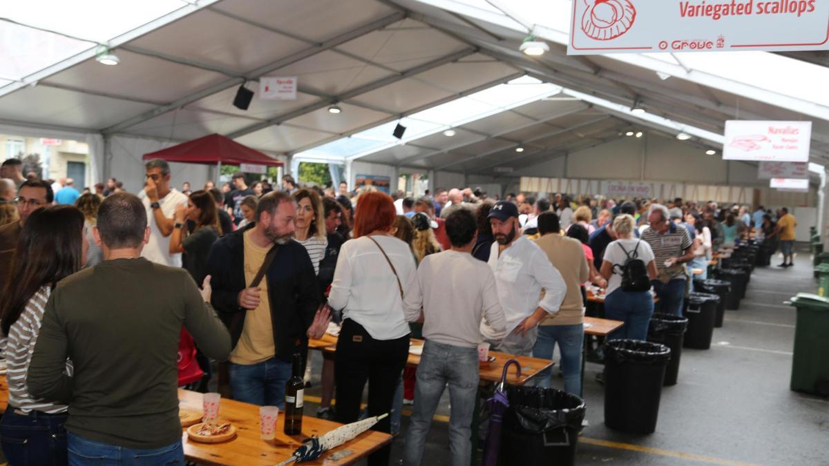 Las carpas de la Festa do Marisco.