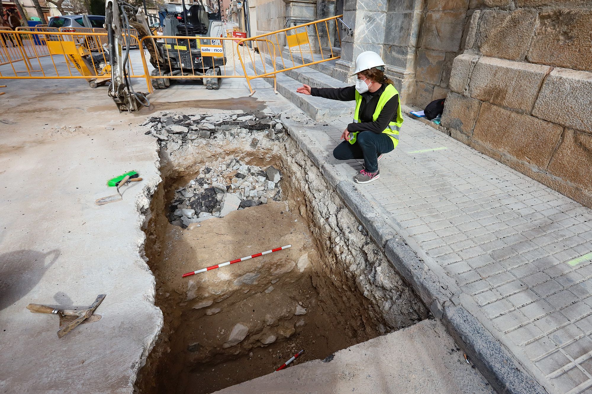 Localizan junto al Santuario de Monserrate una parte de la muralla islámica de Orihuela