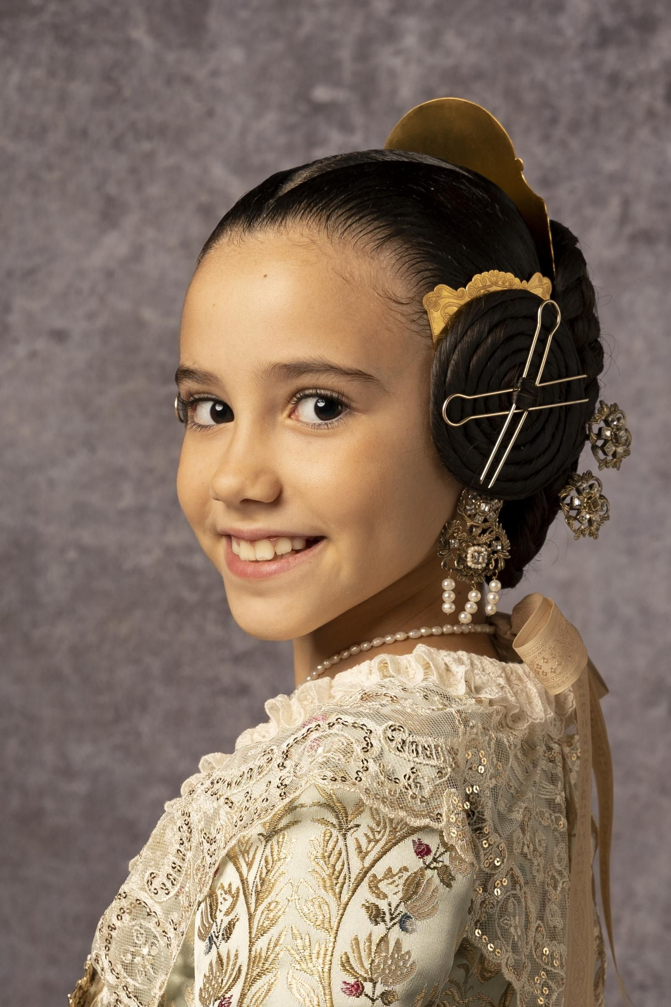 QUATRE CARRERES. Elia Pelejero Costa (Obispo Jaime Perez-Luis Olag).jpg