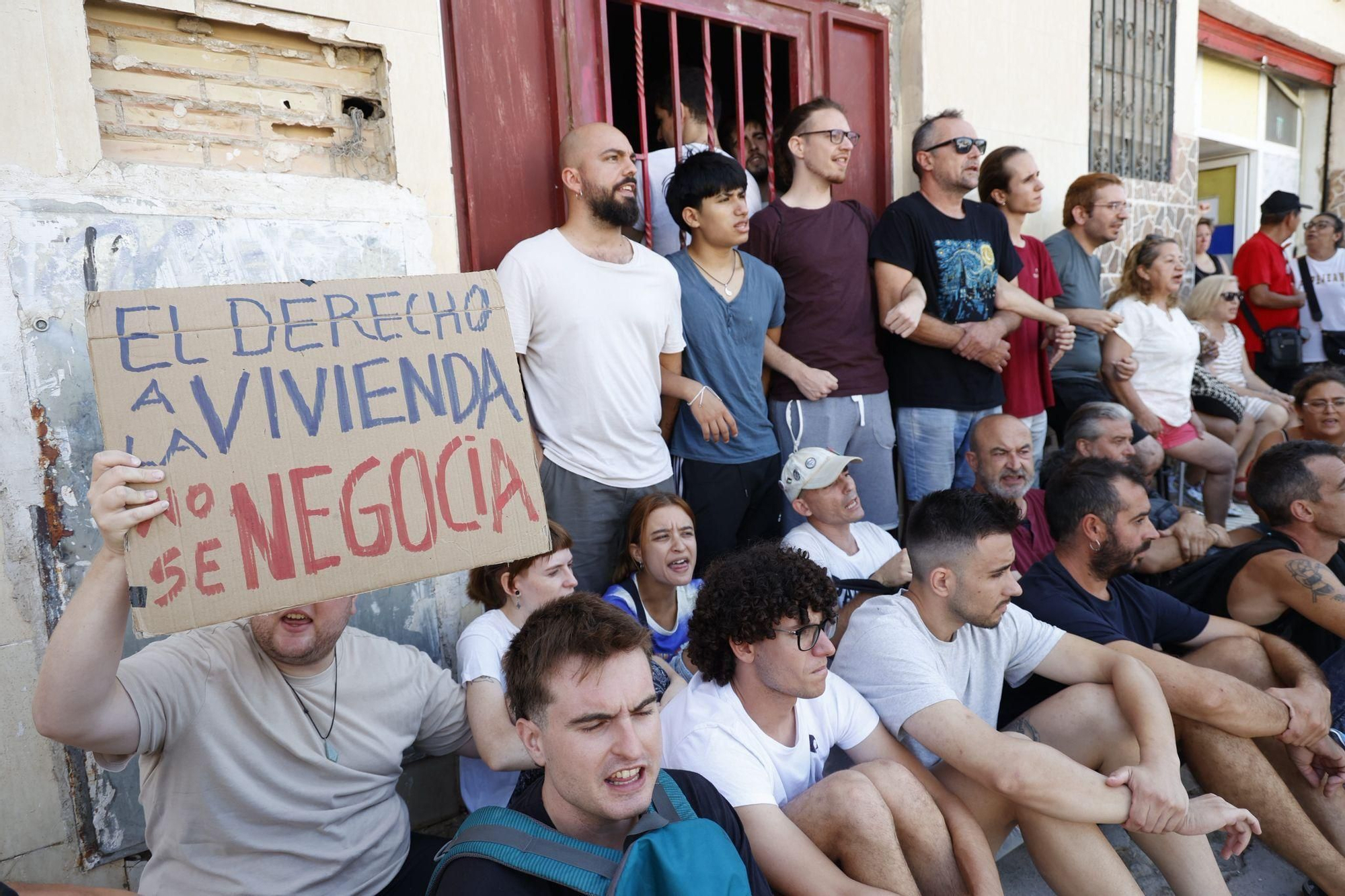 Desahucio en el barrio de Nou Alacant