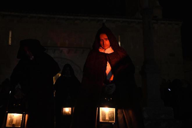 GALERÍA | Procesión de las Capas Pardas