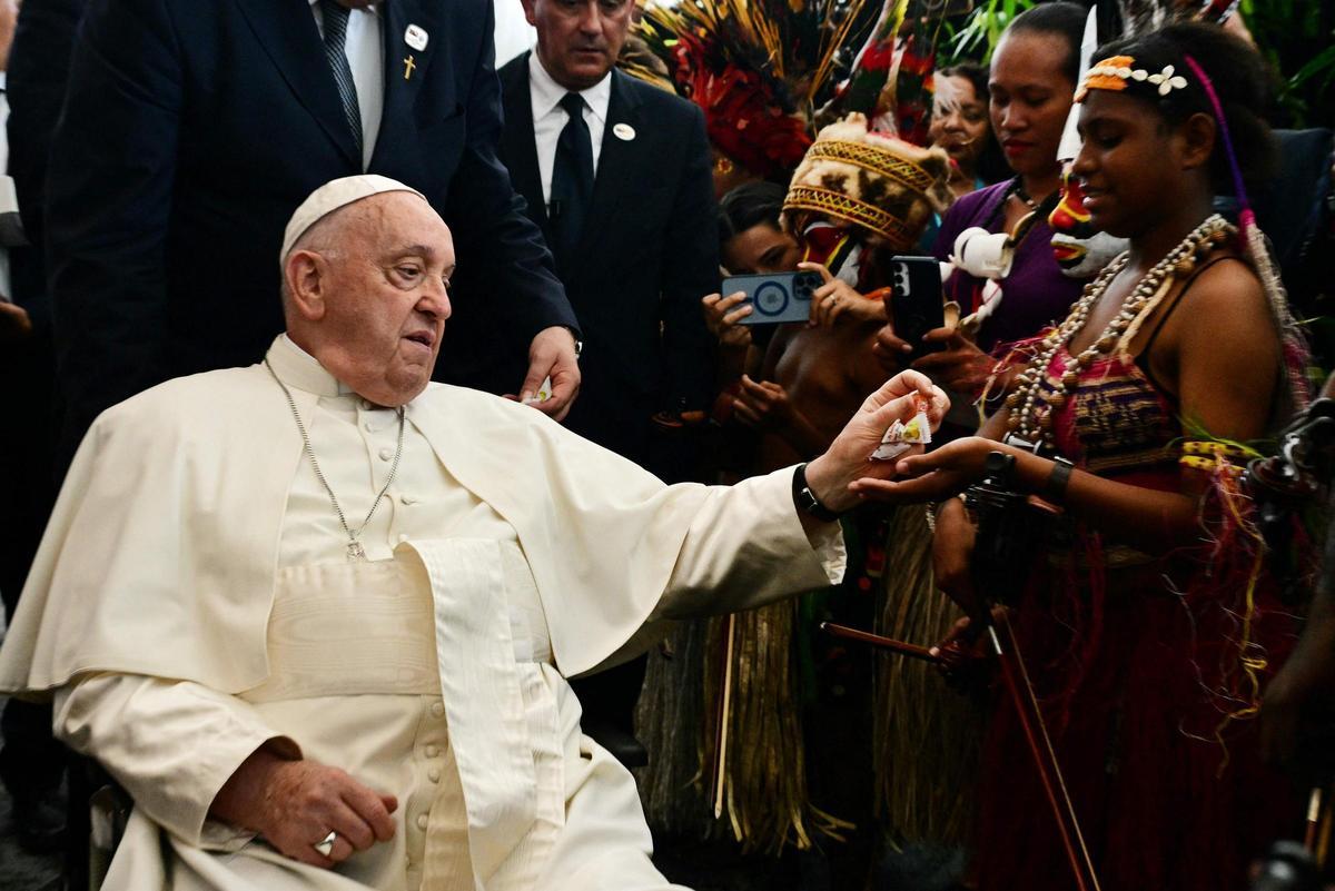 El Papa Francisco visita Papúa Nueva Guinea