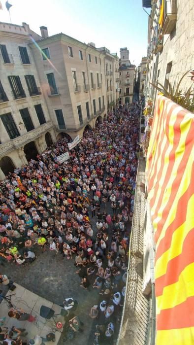 Concentració a la Plaça del Vi de Girona