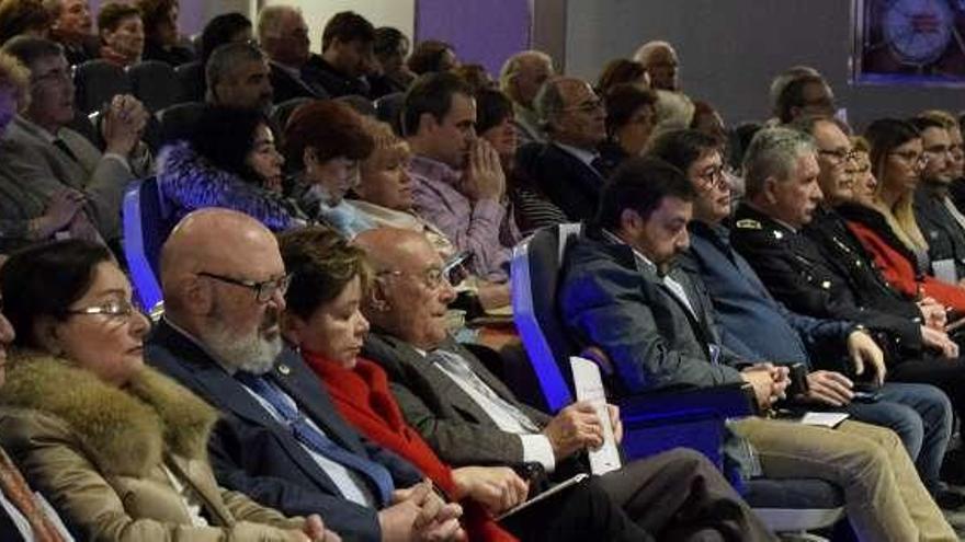 Participantes en la asamblea de donantes de sangre, ayer, en el recinto ferial.