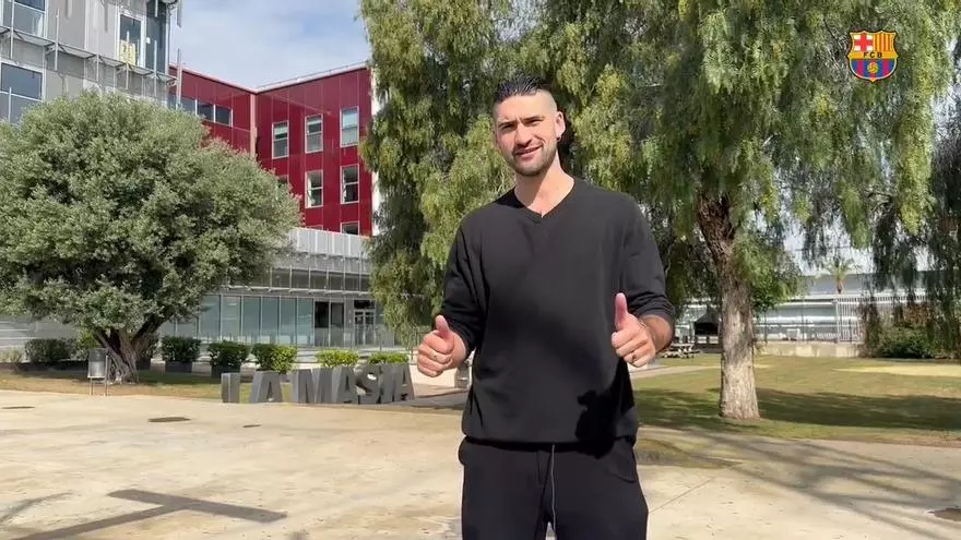 Miquel Feixas renueva con el Barça