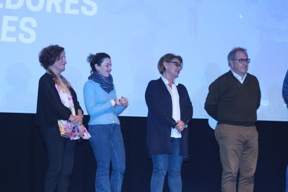 Santa Pola entrega los premios a los corredores locales en una gala festiva.