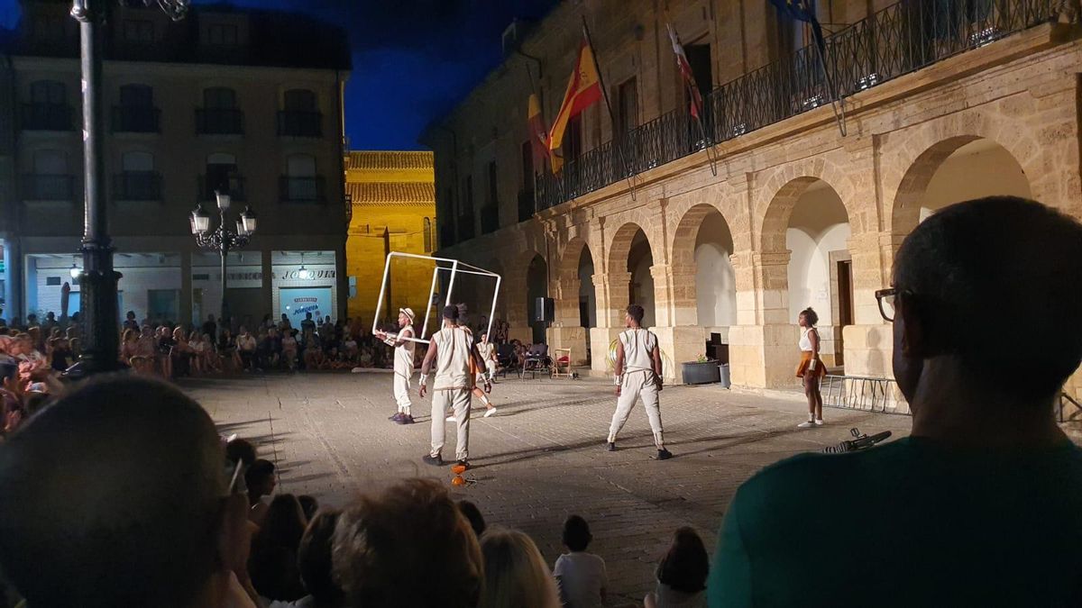 &quot;Kine Circus&quot; durante uno de sus actos