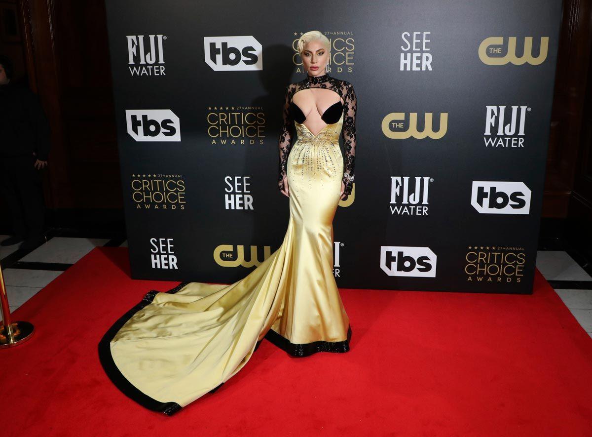 Lady Gaga, de Gucci, en los Critics Choice Awards 2022