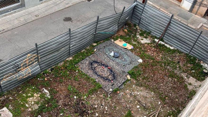 Denúncia veïnal pels efectes d&#039;un solar buit del carrer Sant Josep de Figueres