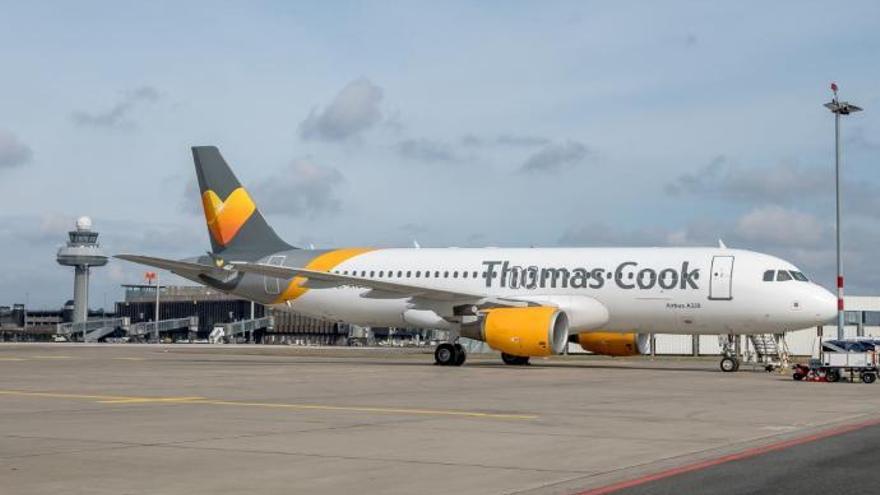 Bleibt auf dem Boden: ein Flieger von Thomas Cook.