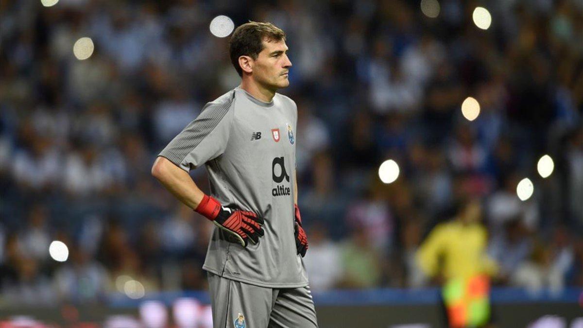 Iker Casillas custodiará una temporada más la portería del Oporto