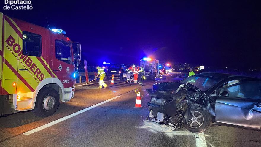 Un accidente provoca el cierre durante casi 2 horas de la AP-7 en Castellón