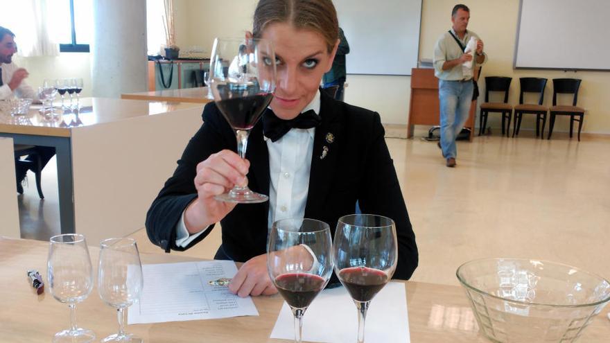 La sumiller del Monastrell Nuria España gana el III Certamen Nacional de Gastronomía