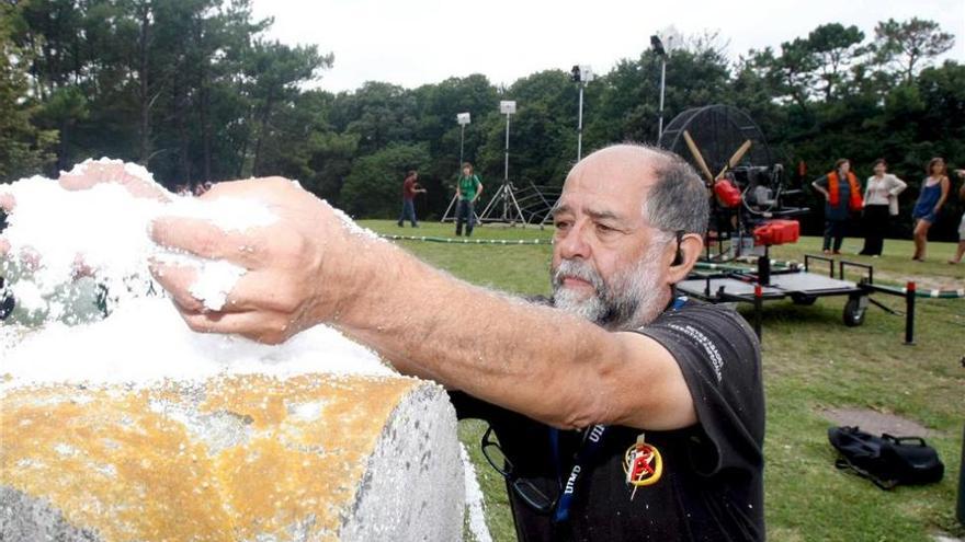 Tristeza y pesar por la muerte de Reyes Abades