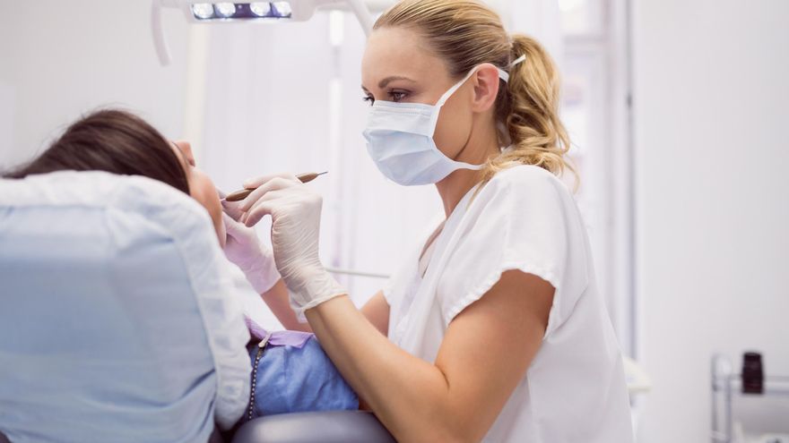 El papel del dentista frente al cáncer oral: Revisiones gratuitas en Alicante hasta el 5 de diciembre