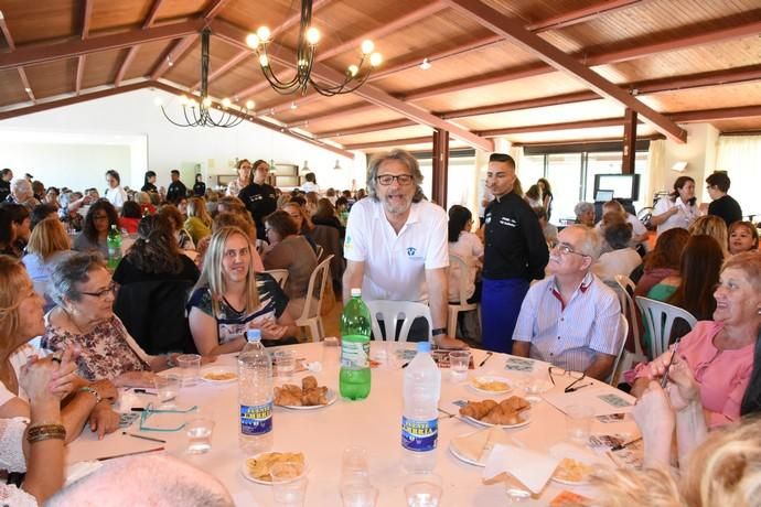 Telde: Merienda solidaria de Yrichen