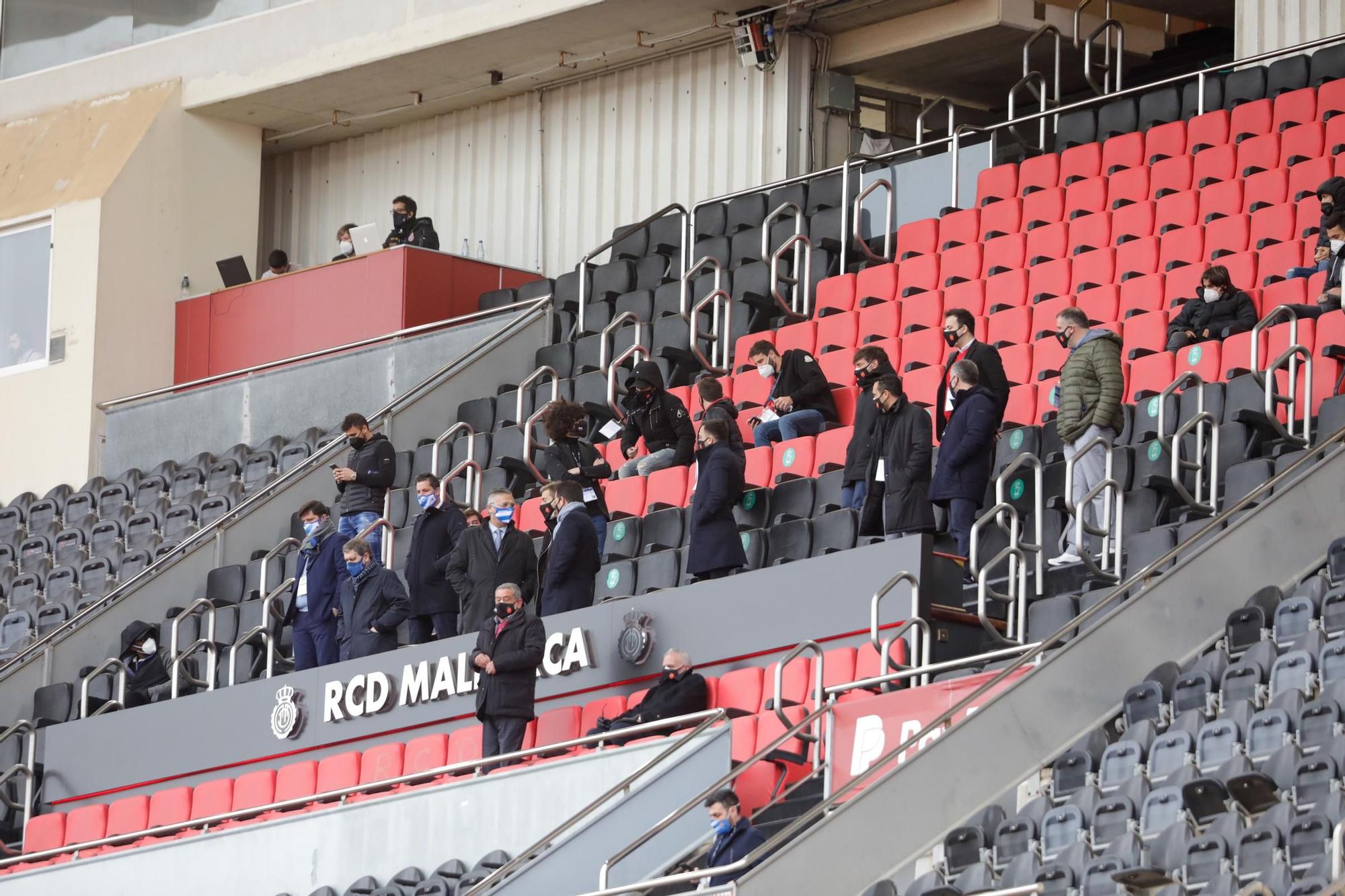 El Mallorca perdona al Espanyol y pierde