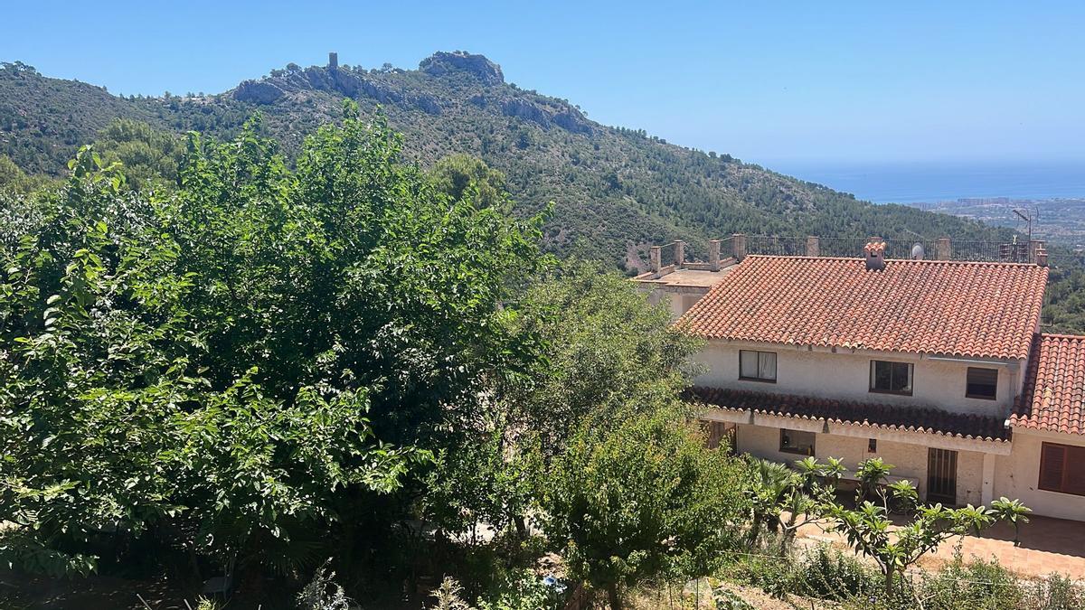 El restaurante Bruno está situado en el parque del Desert de les Palmes.
