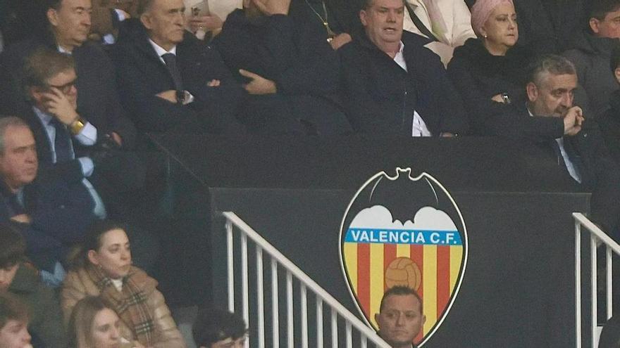 Ron Gourlay dará explicaciones sobre el mercado de fichajes del Valencia CF este jueves