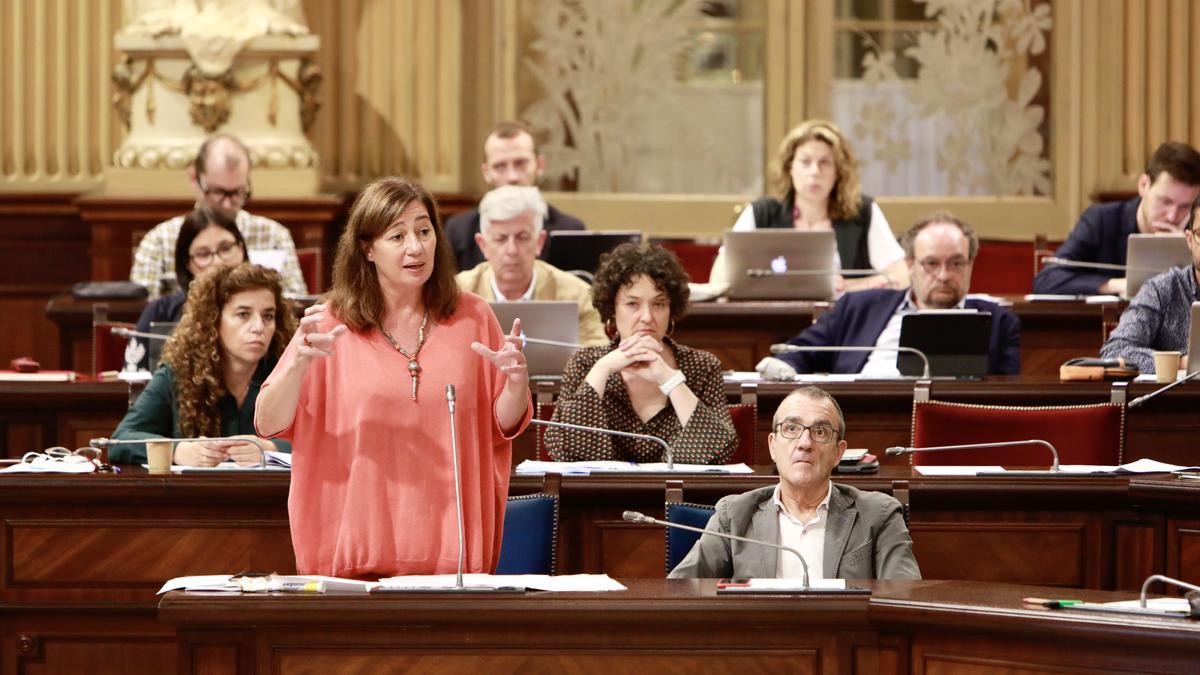 Francina Armengol, ayer, en el Parlament.