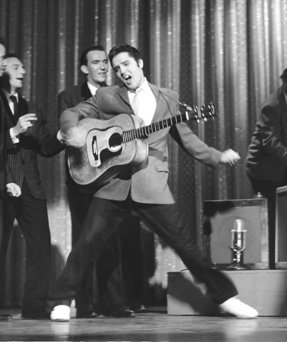 1957 - Elvis