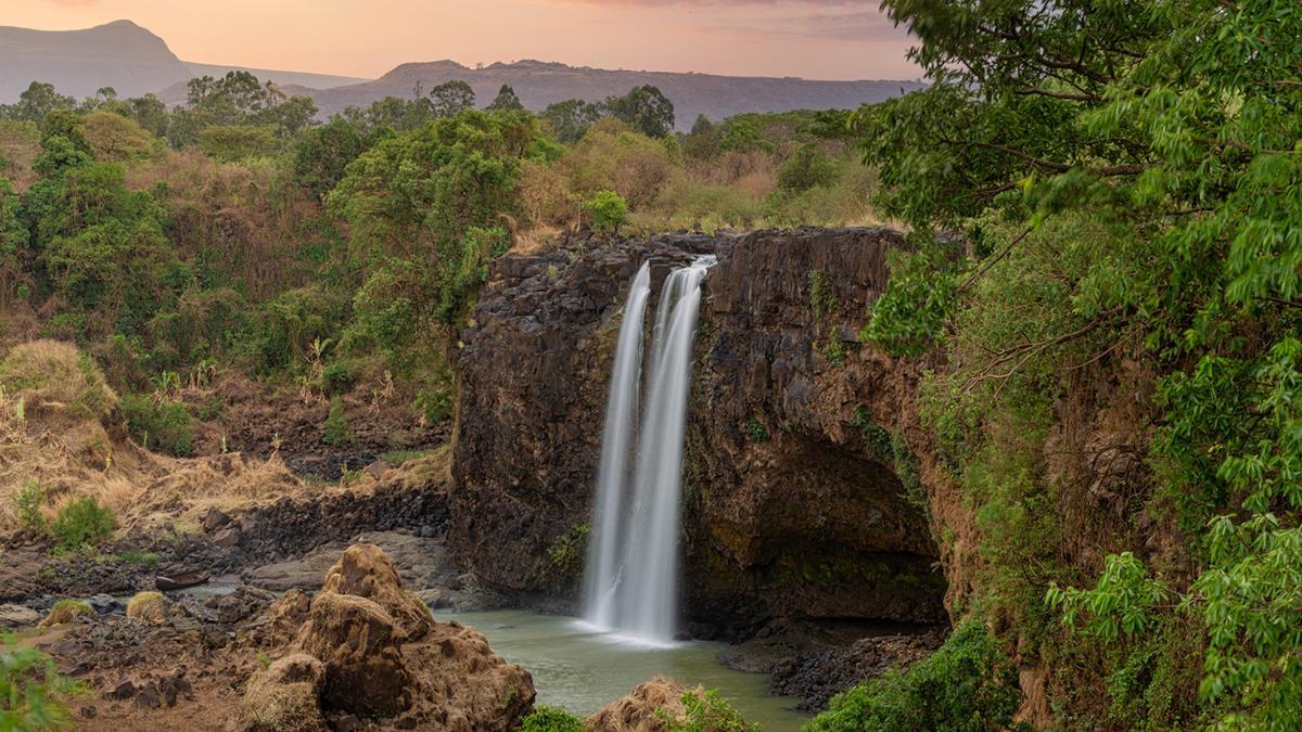 Las cataratas del Nilo Azul, cerca de Bahir Dar, son una de las grandes imágenes naturales del viaje por Etiopía.