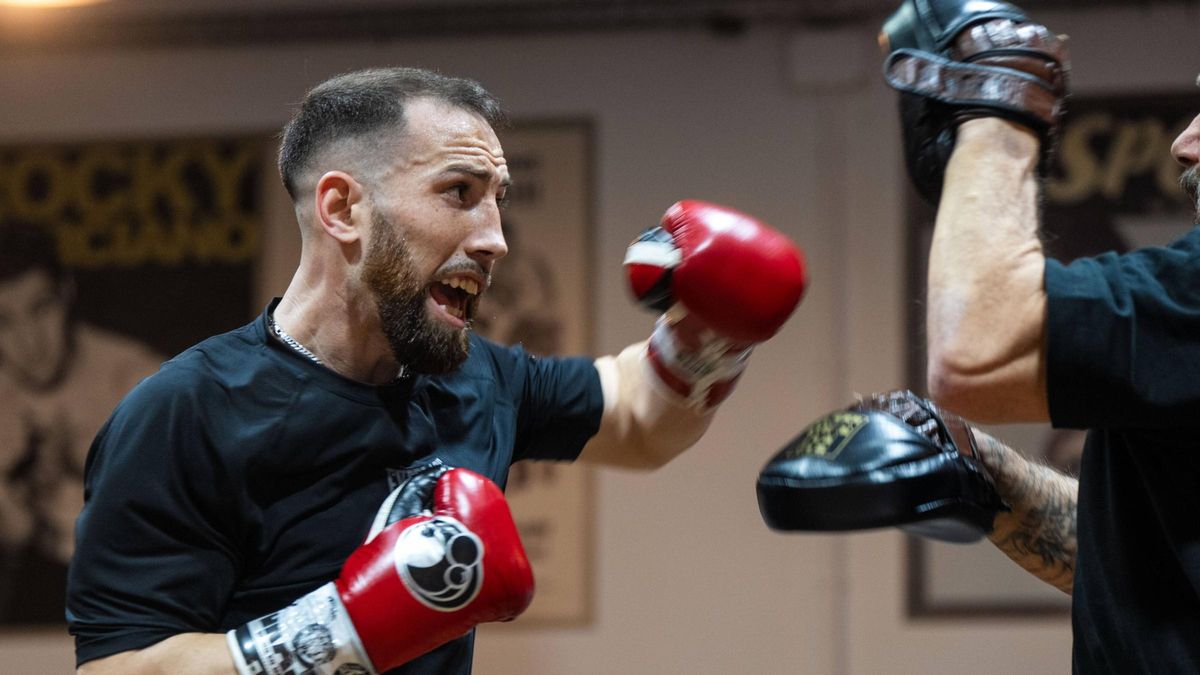 Sandor Martín opta al Mundial de boxeo