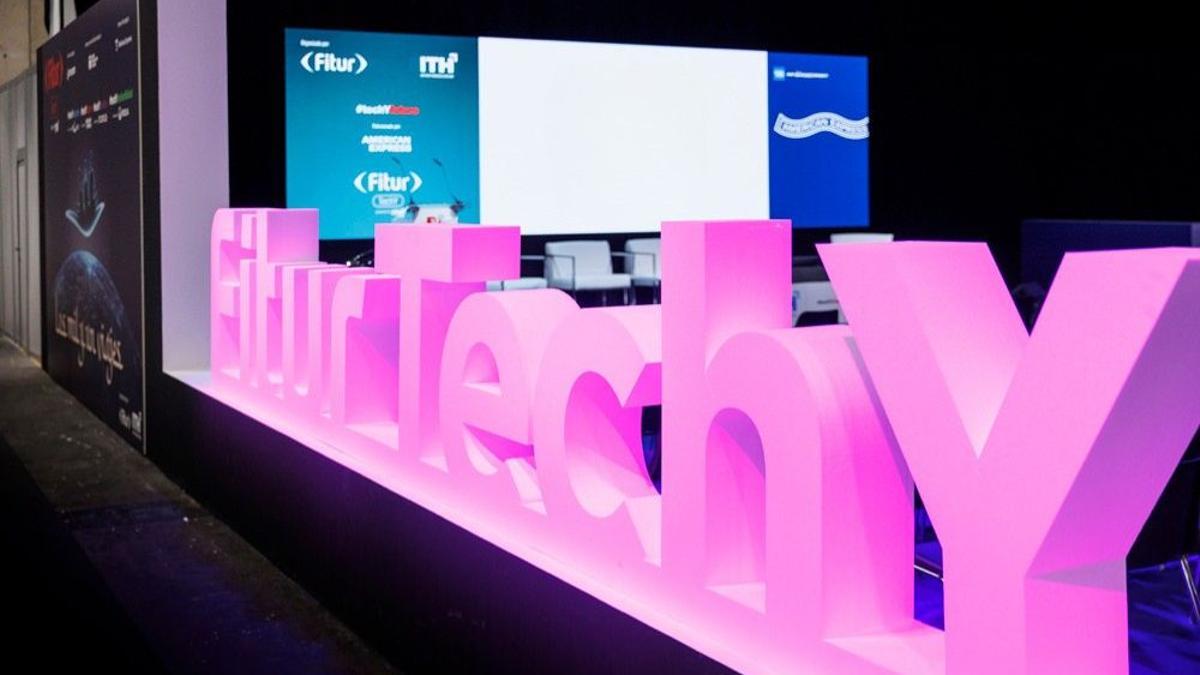 Lanzamiento de Fitur TechY.