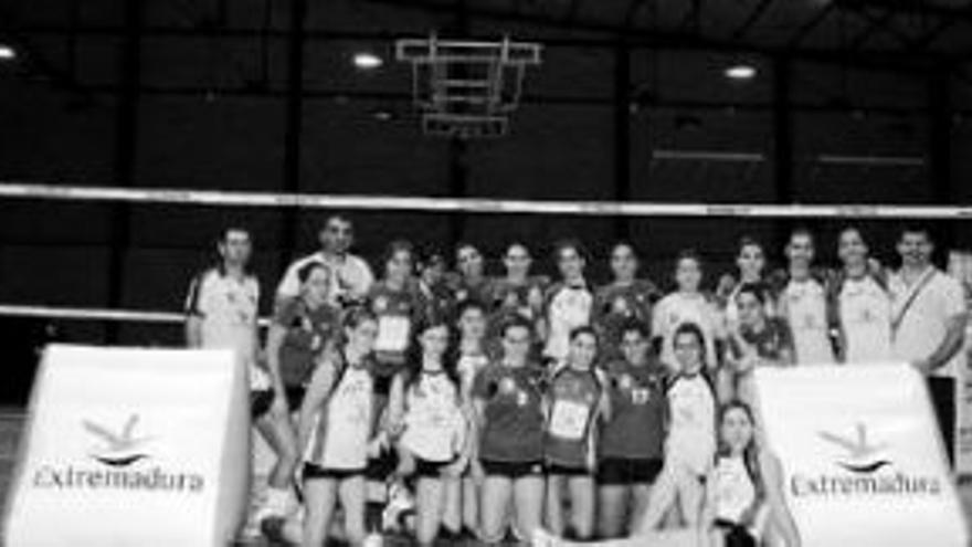 El arroyo gana al chiclana en el ii torneo mujeres