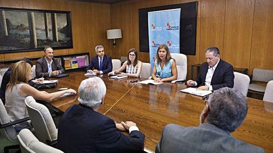 Reunión del Grupo de Trabajo Provincial del Topillo, ayer en Zamora.