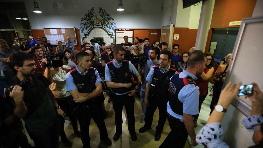 La Guardia Civil acusa a los Mossos de &quot;brazo ejecutor&quot; de la secesión