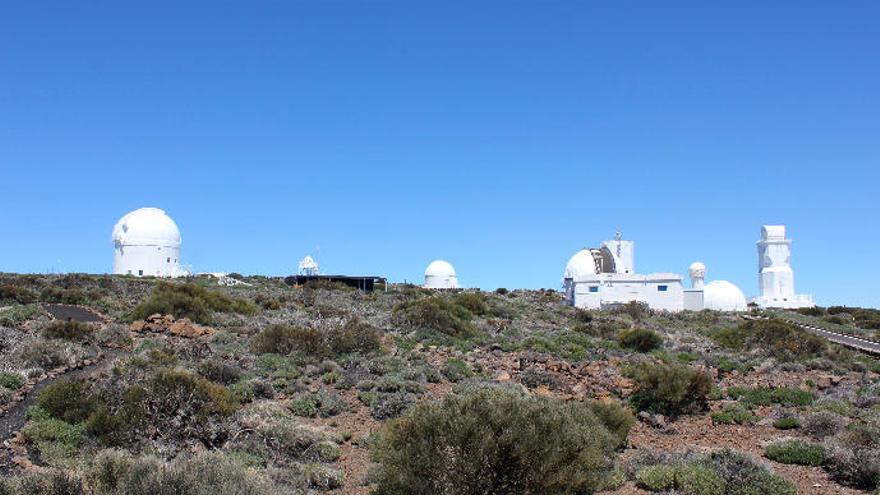 Telescopios en el Parque Nacional del Teide.