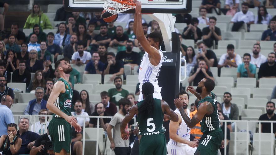 El Real Madrid se estrena en la Euroliga con una sufrida victoria ante el Panathinaikos