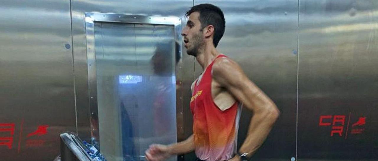 Marc Tur, entrenando en el CAR de Sant Cugat antes de partir mañana a Japón.