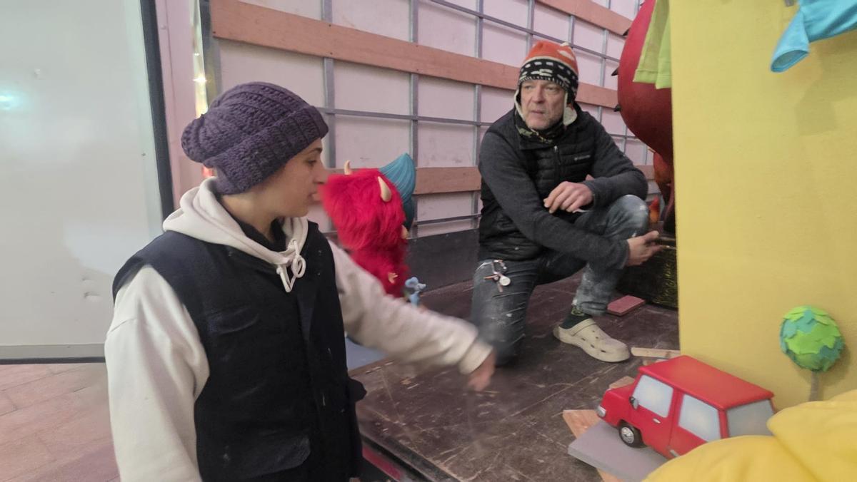 El matrimonio de artistas falleros más internacional de la hustoria: Tedi Chichanova, búlgara,  y David Malucha, checo.