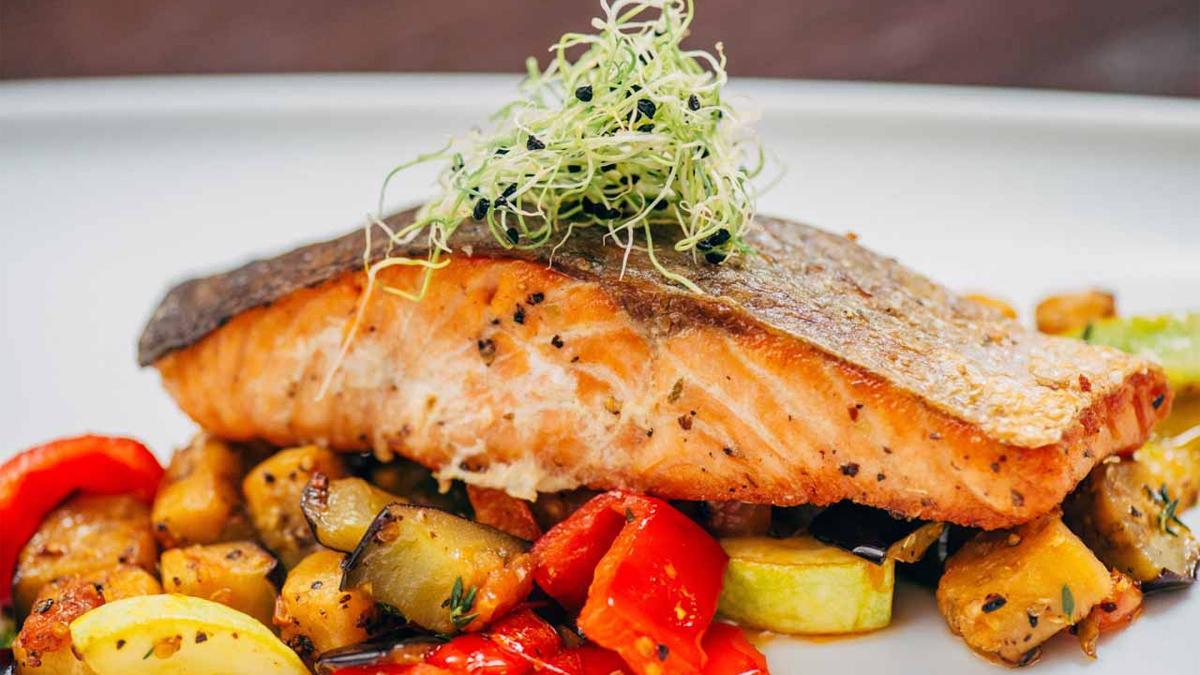 Salmón con verduras