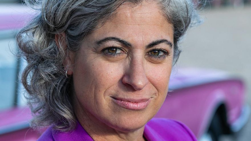 Cristina Aranda, consultora de IA: &quot;Divulgar bulos en internet debería ser penable, pero las plataformas se exoneran&quot;