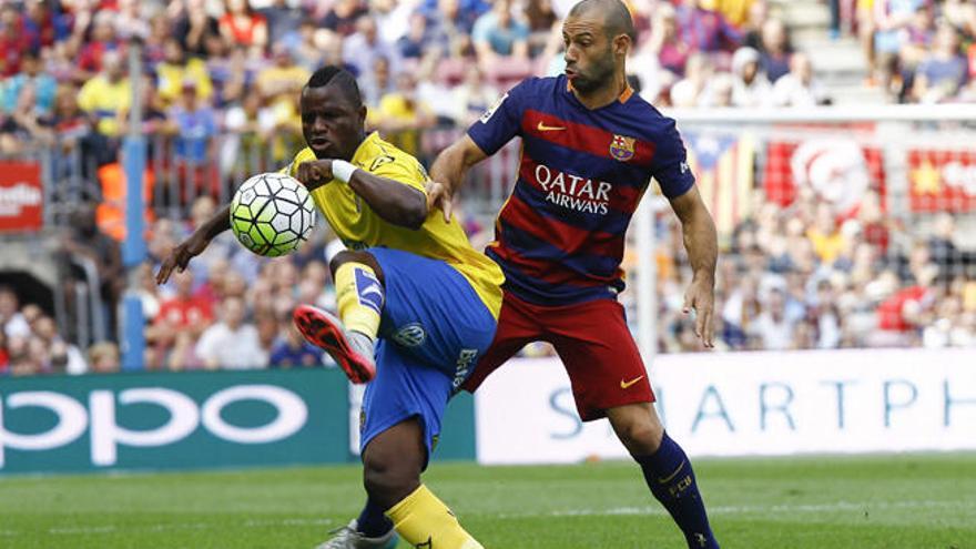 Javier Mascherano junto a Wakaso en el reciente Barcelona-UD.