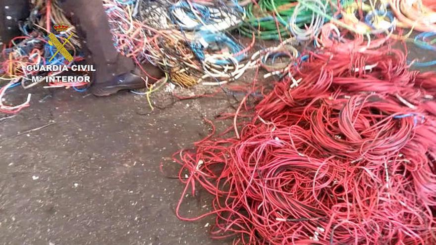 Catorce acusados por sustraer 80 kilos de cable de cobre de un hotel de Mogán