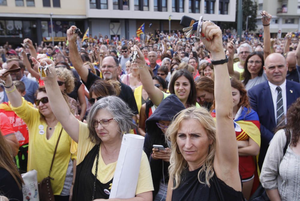 Concentració a la Plaça U d''octubre