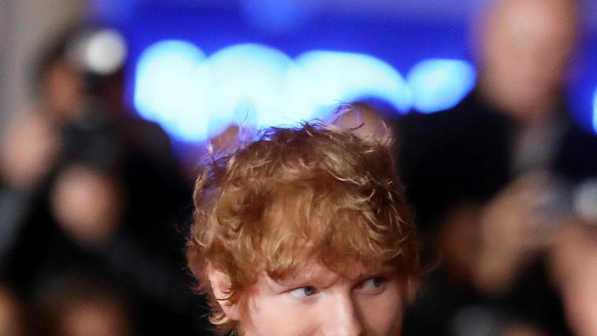 Ed Sheeran con cara de pillo