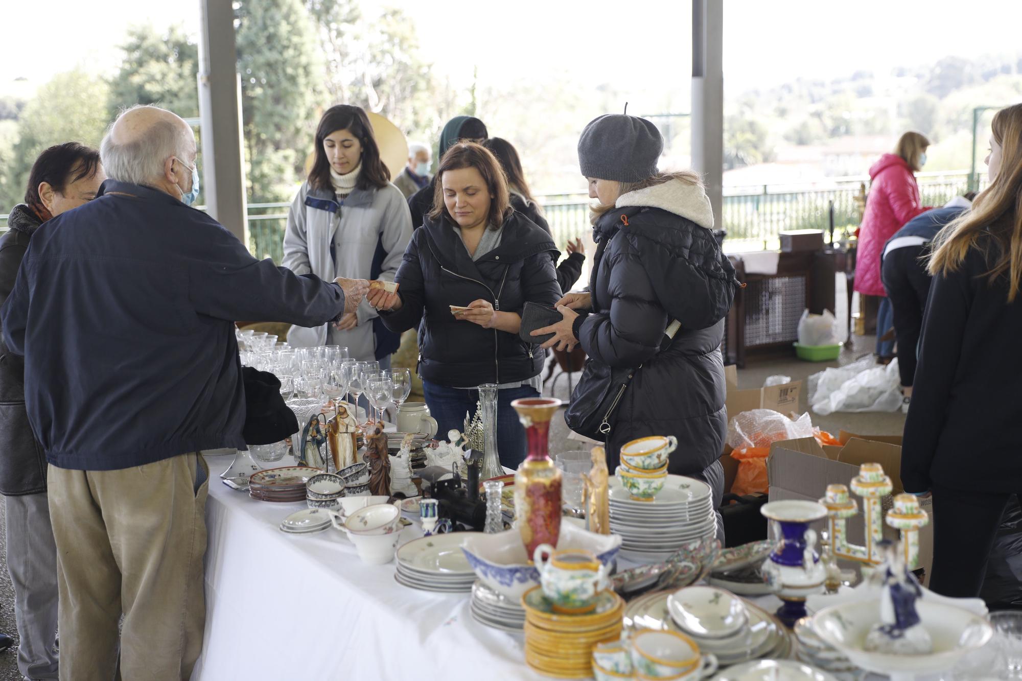 En imágenes: Rastrillo solidario en beneficio de la residencia de Cimadevilla