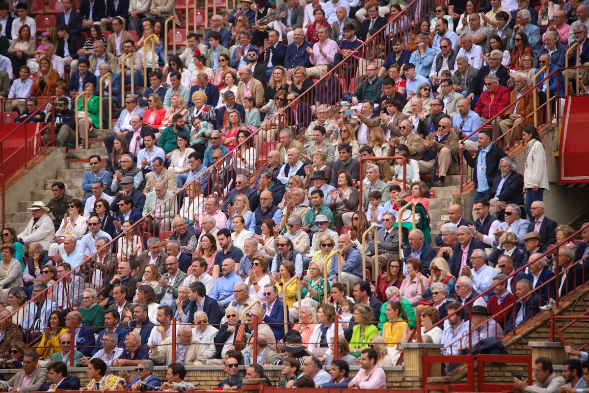 La Plaza de Toros de los Califas registra una buena entrada