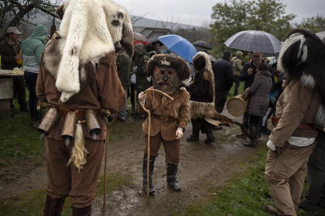 GALERÍA | Mascarada de El Caballico de Villarino Tras la Sierra