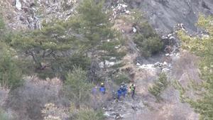 Imágenes de los restos del avión de Germanwings estrellado en los Alpes.