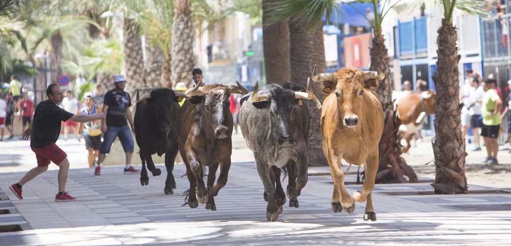 El Grau vive un multitudinario día de Sant Pere