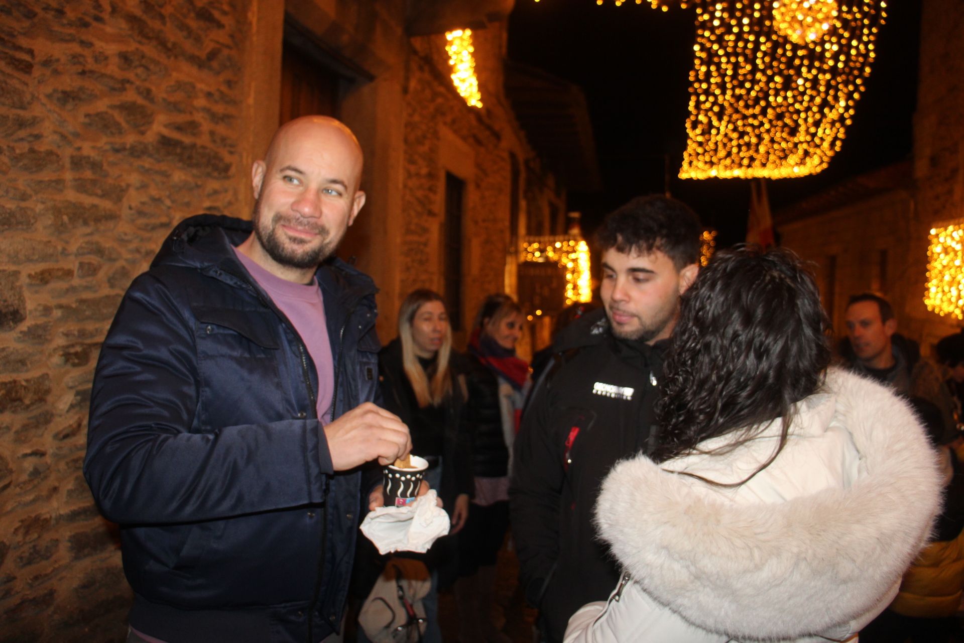 GALERÍA | Encendido del alumbrado navideño en Puebla de Sanabria