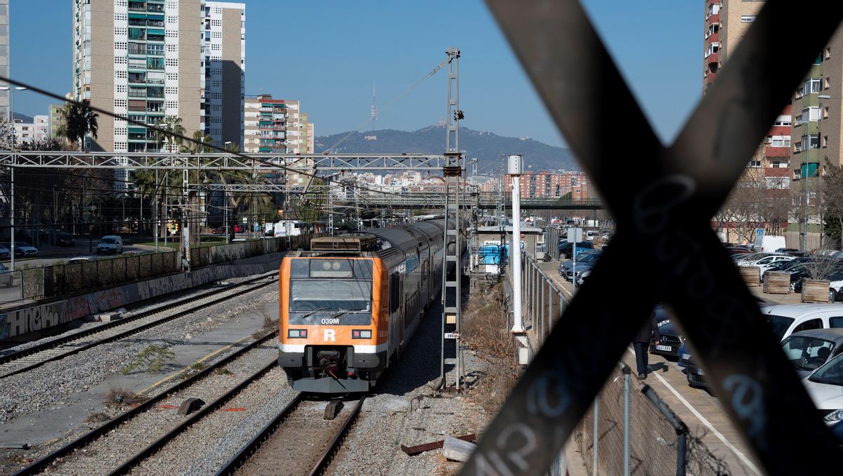 El Govern ratifica, sense data, que soterrarà les vies de tren de l’Hospitalet