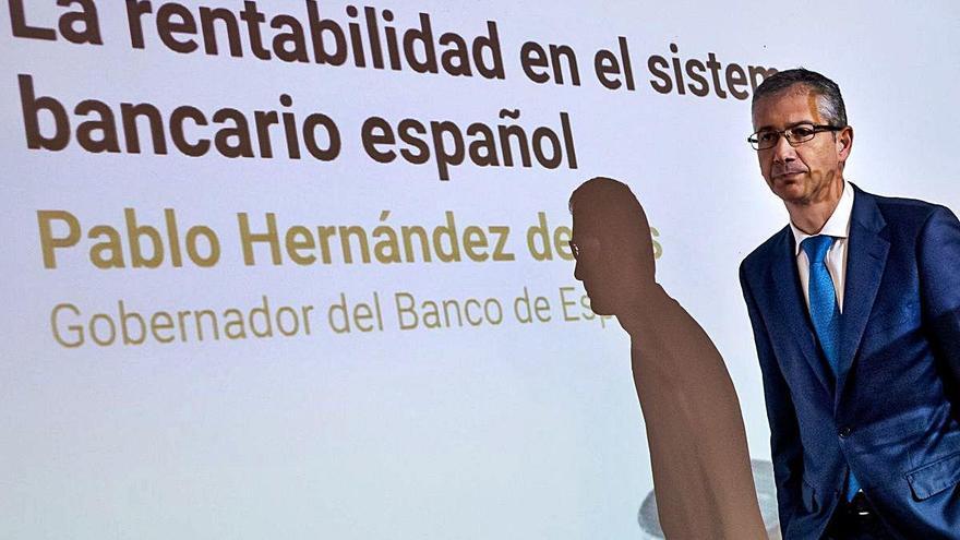 El Gobernador del Banco de España, Pablo Hernández de Cos, en una jornada del IVIE.