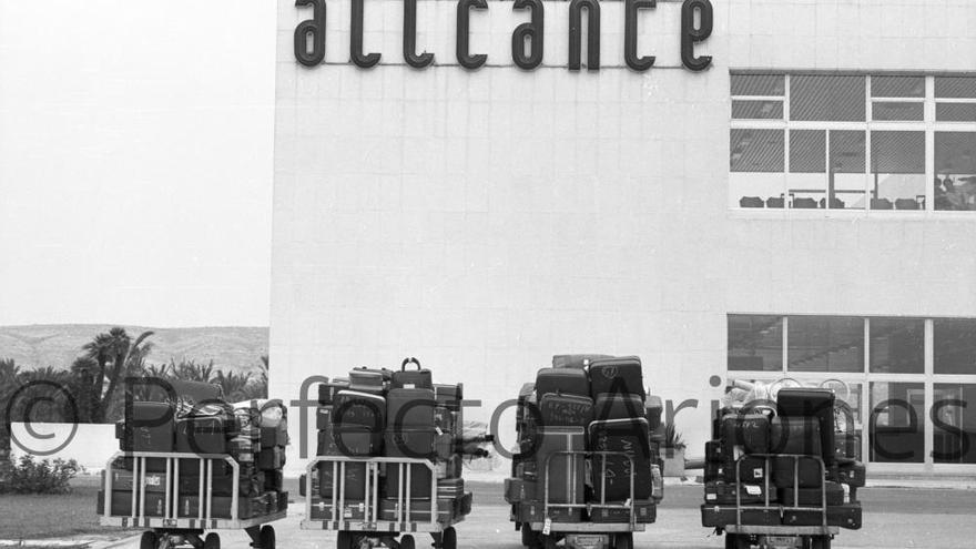 Así era el turismo en la Costa Blanca en los años 60 y 70